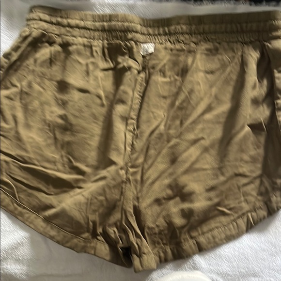 Khaki Athletic Shorts with Elastic Waistband and Drawstring - Picture 3 of 4